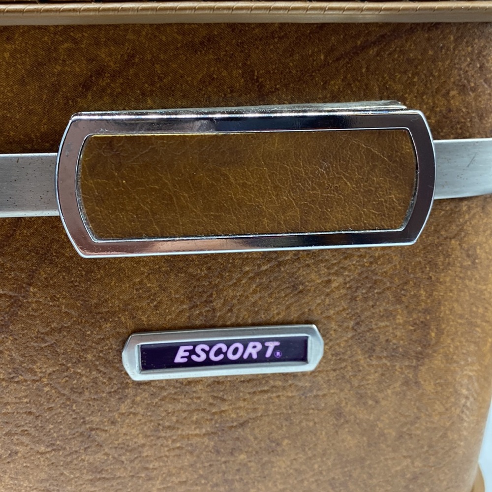Vintage American Tourister Train Case Cosmetic Hard Case Luggage - Picture 6 of 15